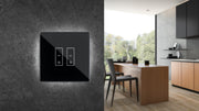 E2S PLUS smart strömbrytare för persienner och rulljalusier - tillverkad av svart härdat glas med justerbar bakgrundsbelysning